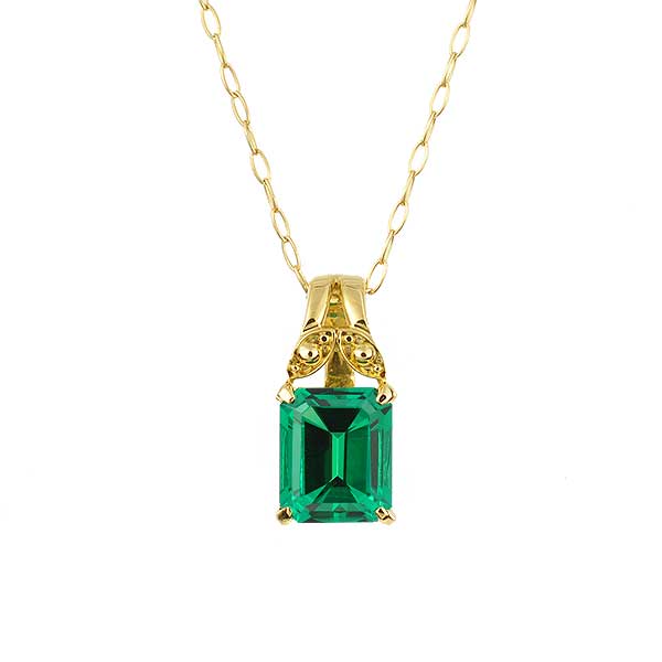 Emerald Pendant 03