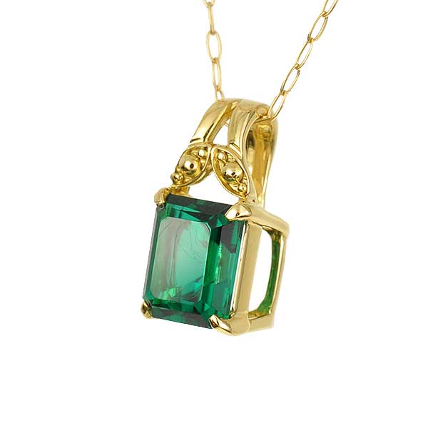 Emerald Pendant 03