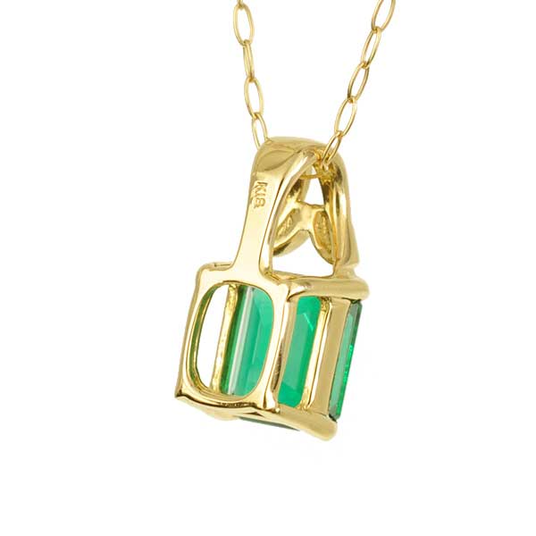 Emerald Pendant 03