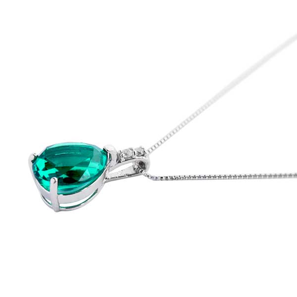 Emerald Pendant 05