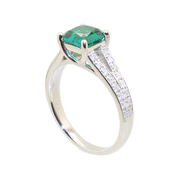 Emerald Ring 02
