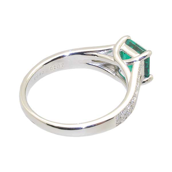 Emerald Ring 02