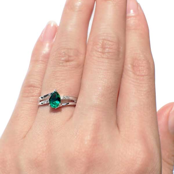 Emerald Ring 05