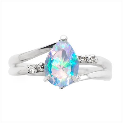 My dearest ring that I love to wear, wherever I go.